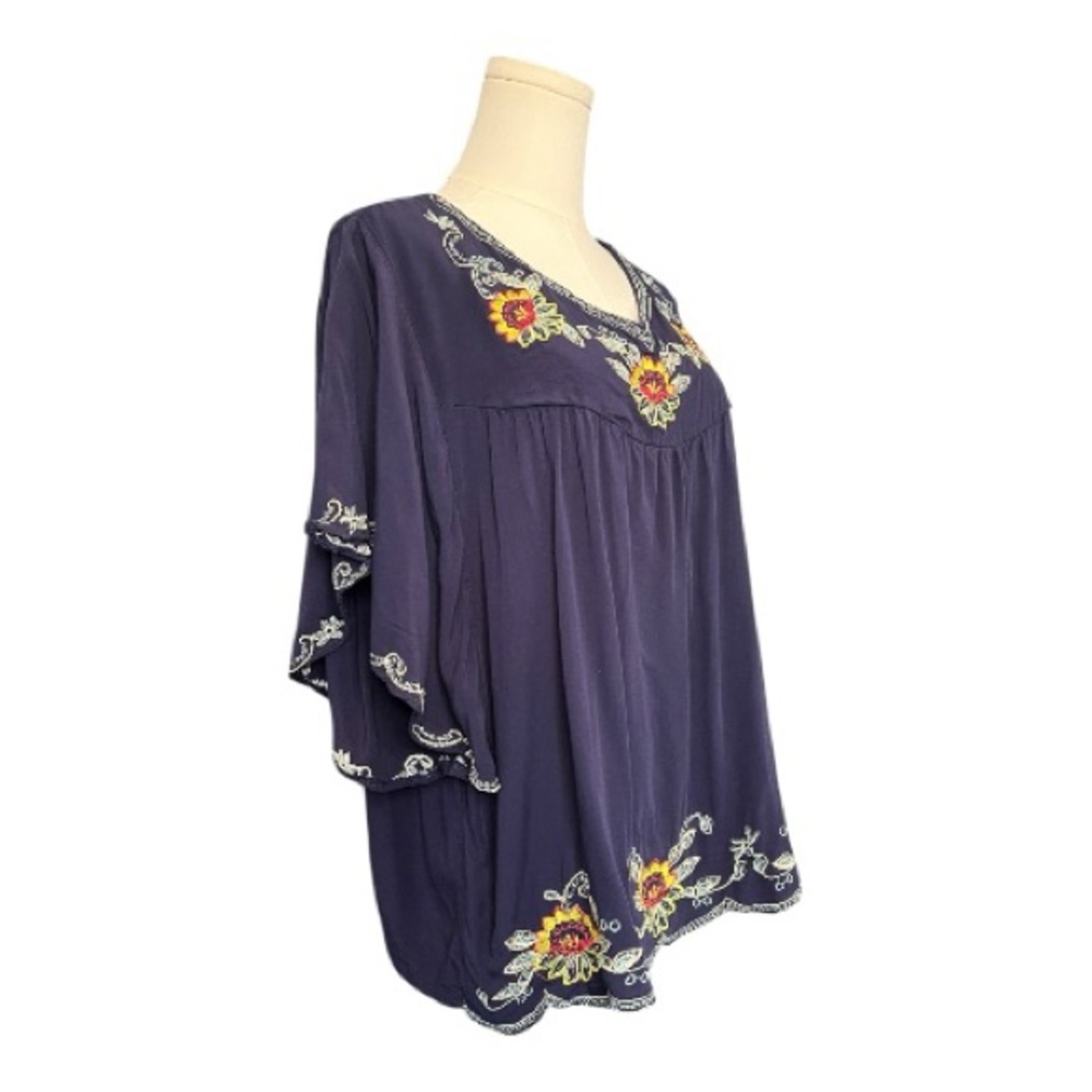 💙💛 EUC PARAMI DESIGNS Navy Boho Embroidered Flutter Sleeve Peasant Blouse | 2X - Picture 2 of 7